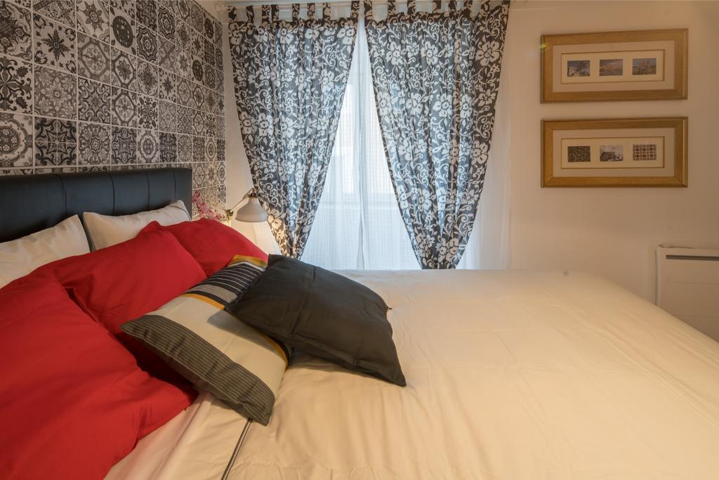 Lisbon Fragrances Apartment ภายนอก รูปภาพ